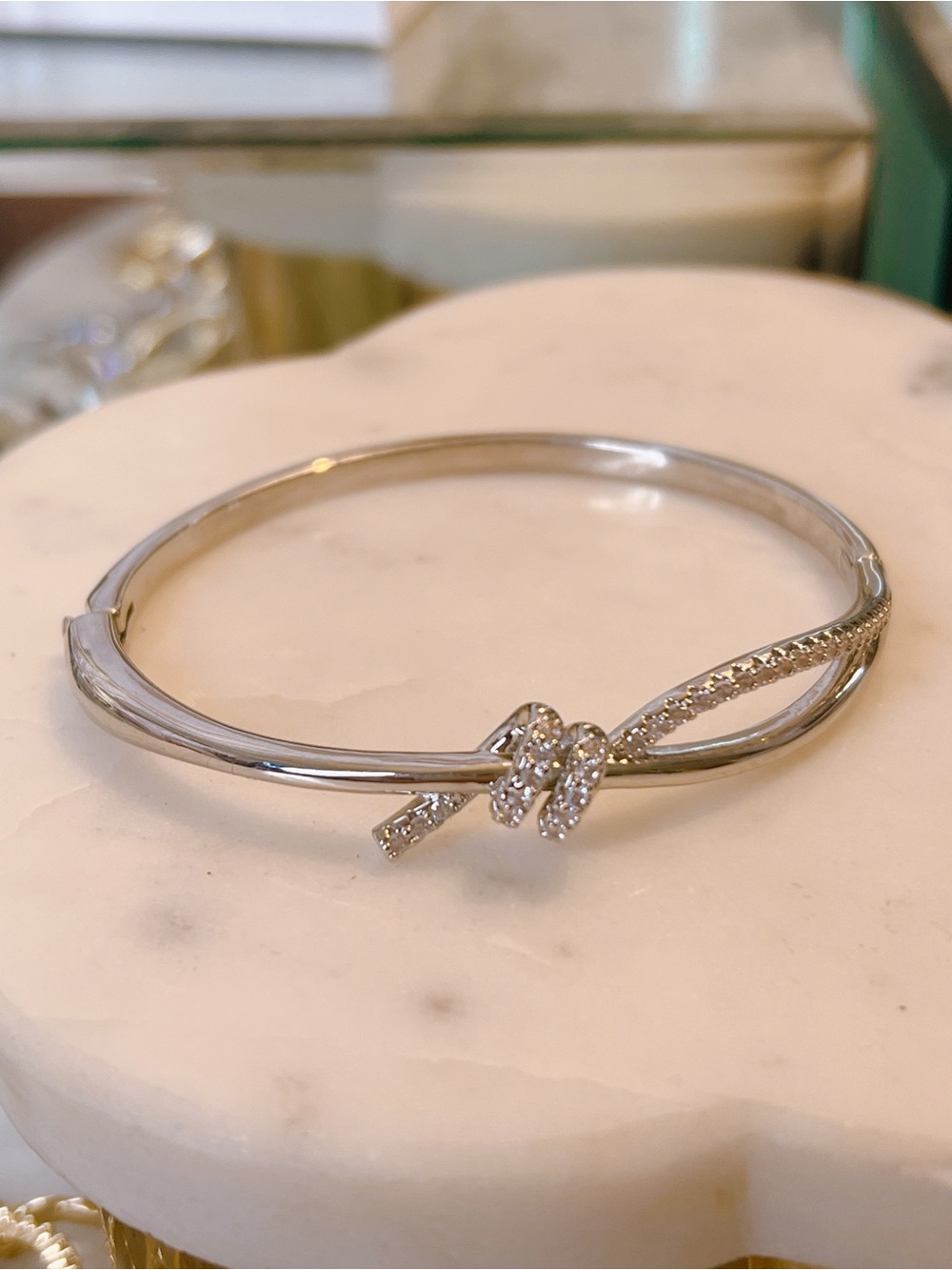 18k white gold bangle hinge Knot 💎 cz diamond pave bracelet 7” to 8” fit plated